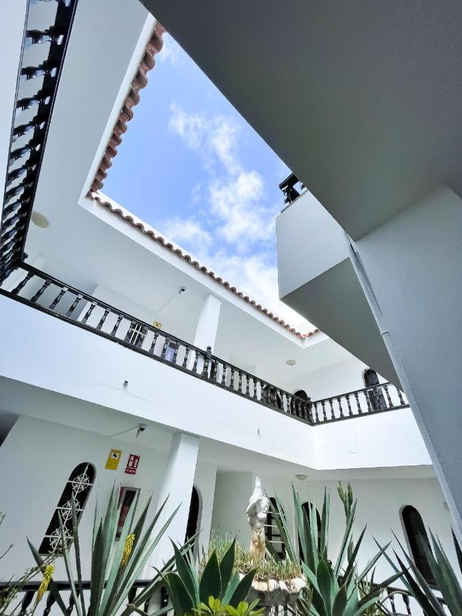 Central House คอร์ราเลโฮ ภายนอก รูปภาพ